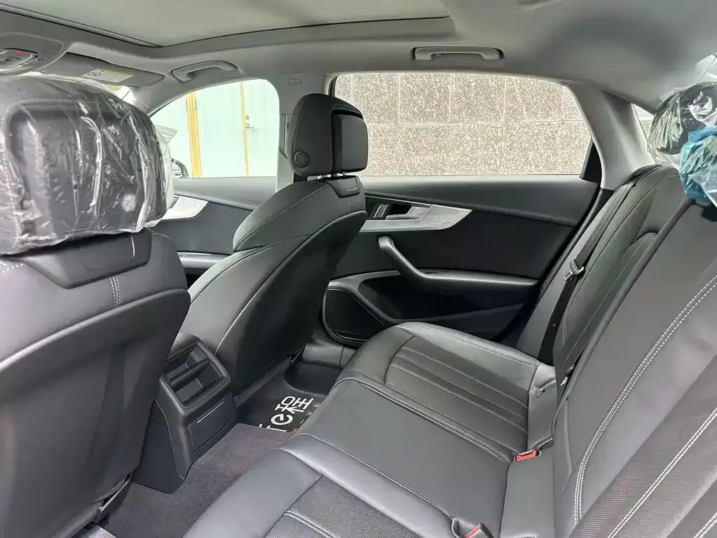 Audi A4L 2025 из CN, фото 7