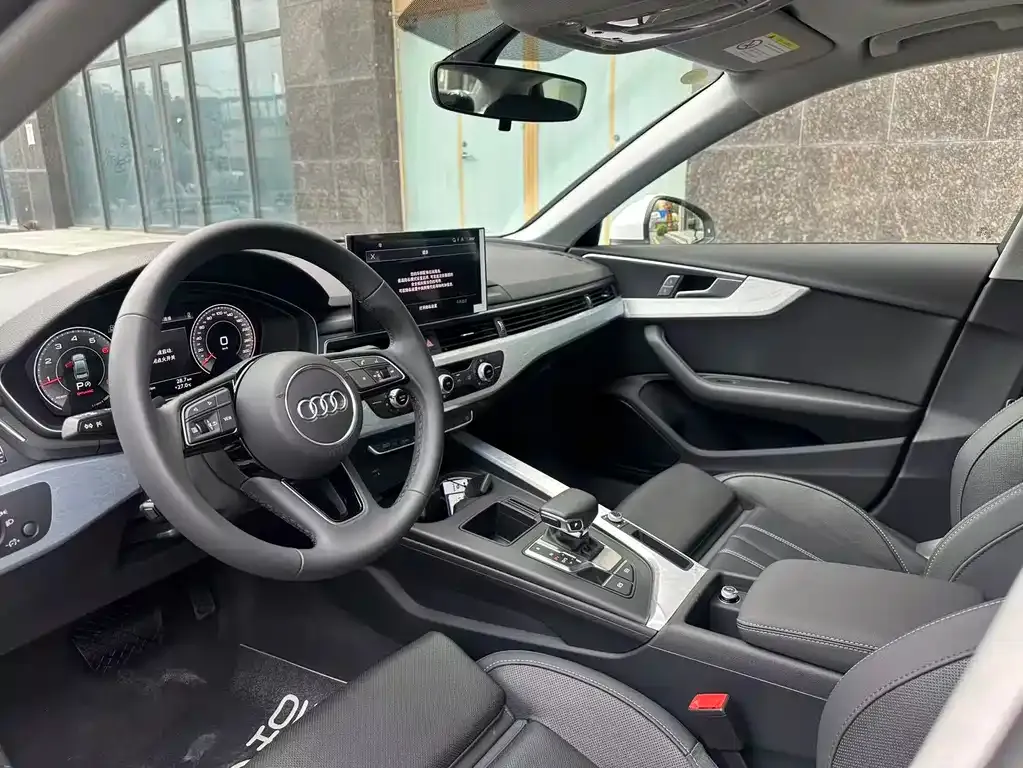 Audi A4L 2025 из CN, фото 8