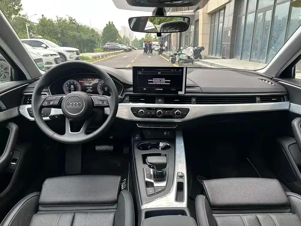 Audi A4L 2025 из CN, фото 9