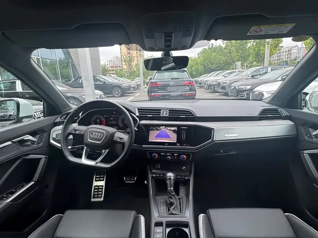 Audi Q3 2024 из CN, фото 10