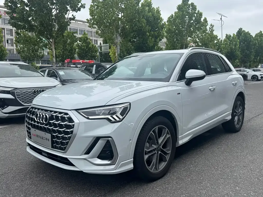 Audi Q3 2024 из CN, фото 2
