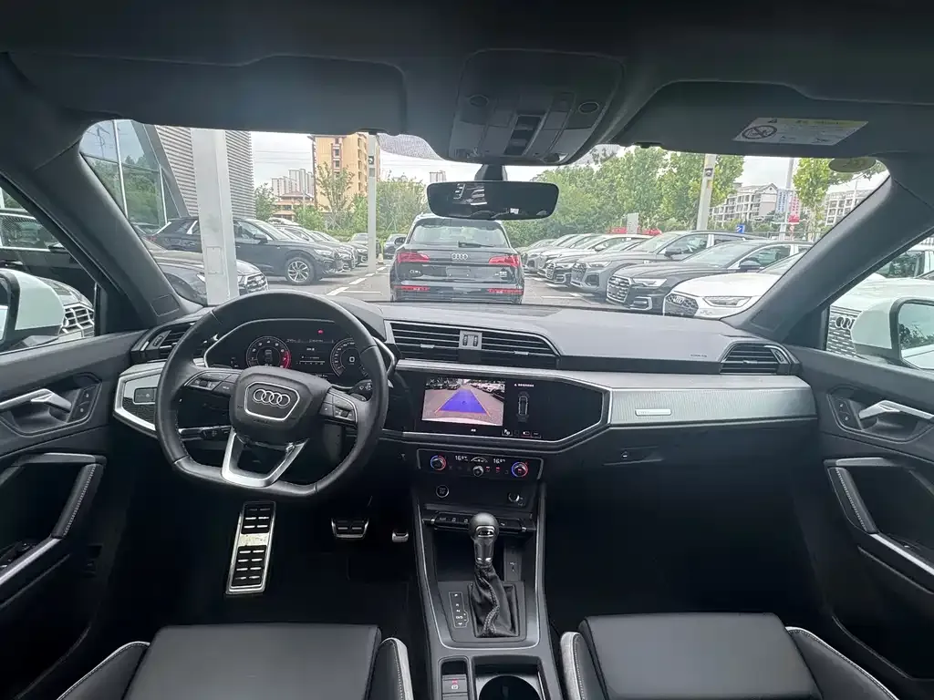 Audi Q3 2024 из CN, фото 3
