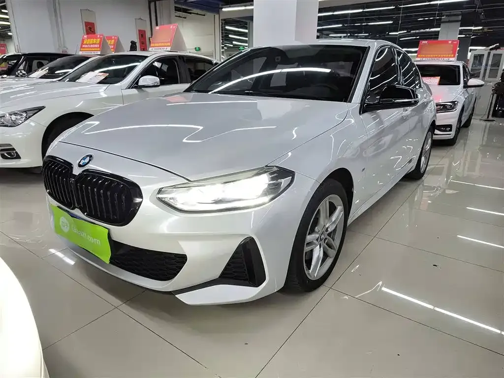 BMW 1 Series 2021 из CN, фото 2