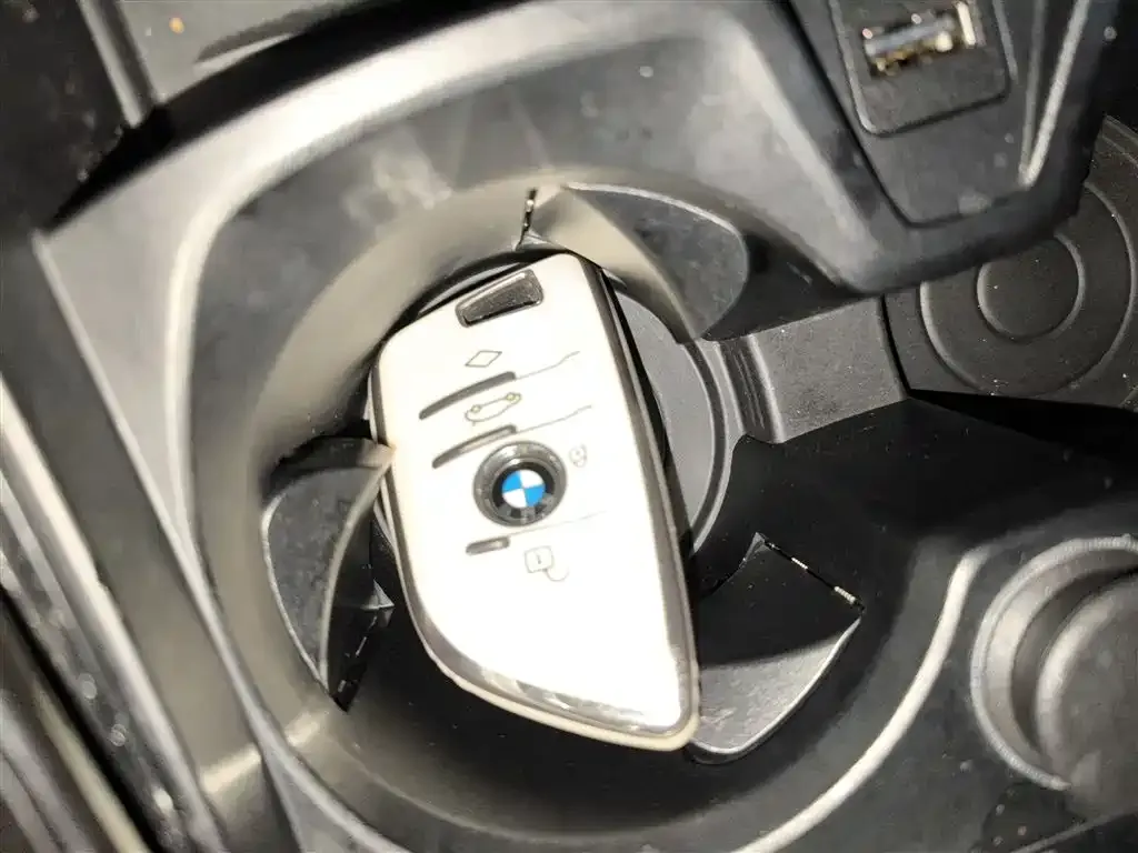 BMW 1 Series 2021 из CN, фото 9