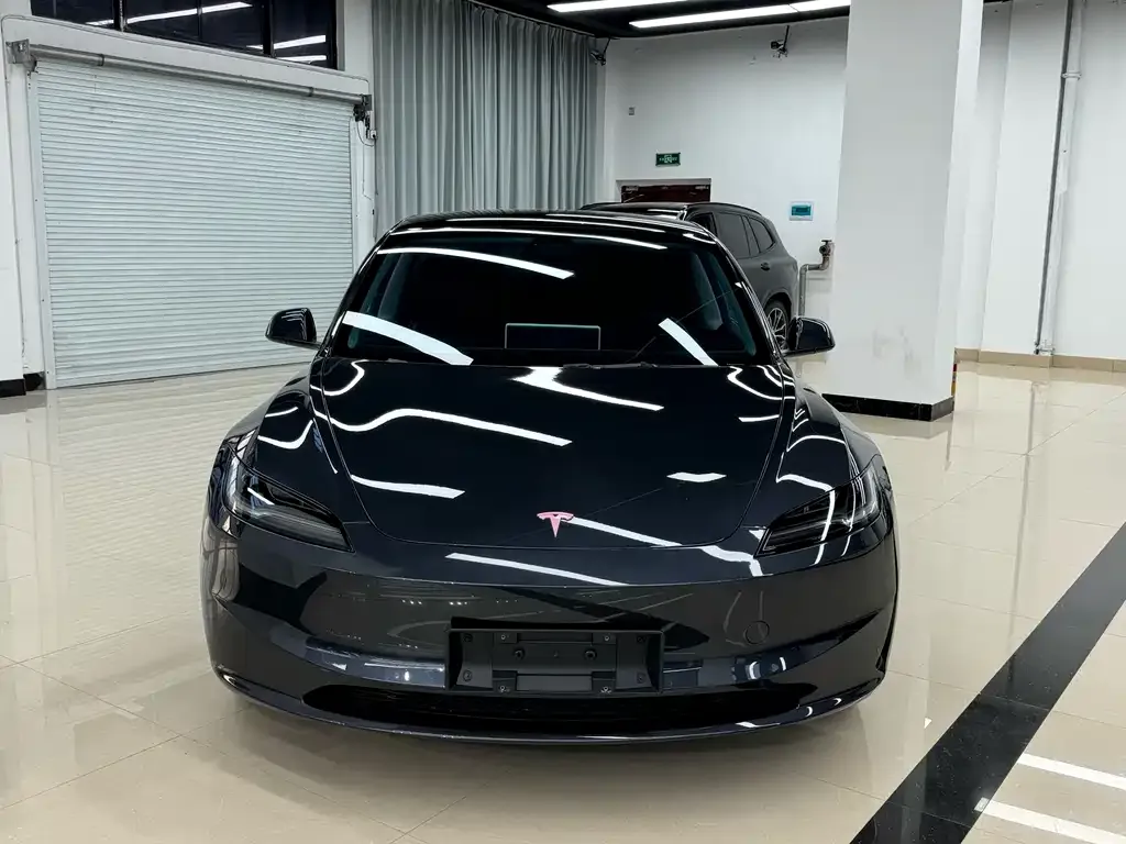 Tesla Model 3 2024 из CN, фото 2