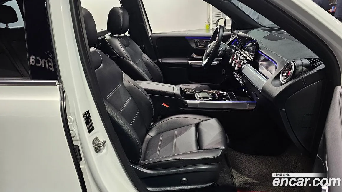 Mercedes-Benz EQB — фото 10