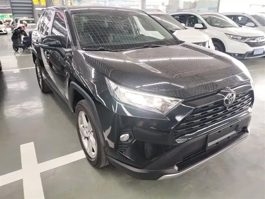 Toyota RAV4 2021 из CN, фото 4