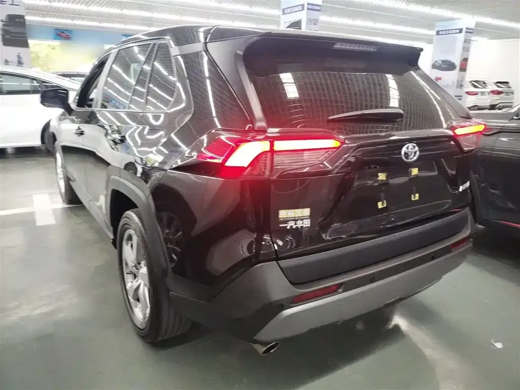 Toyota RAV4 2021 из CN, фото 5