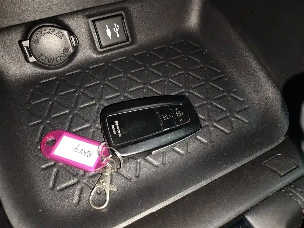 Toyota RAV4 2021 из CN, фото 9
