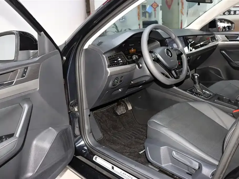 Volkswagen Lavida 2022 из CN, фото 9