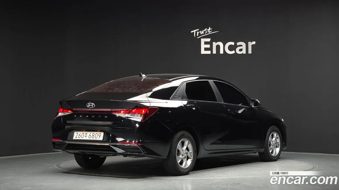 Hyundai AVANTE — фото 2