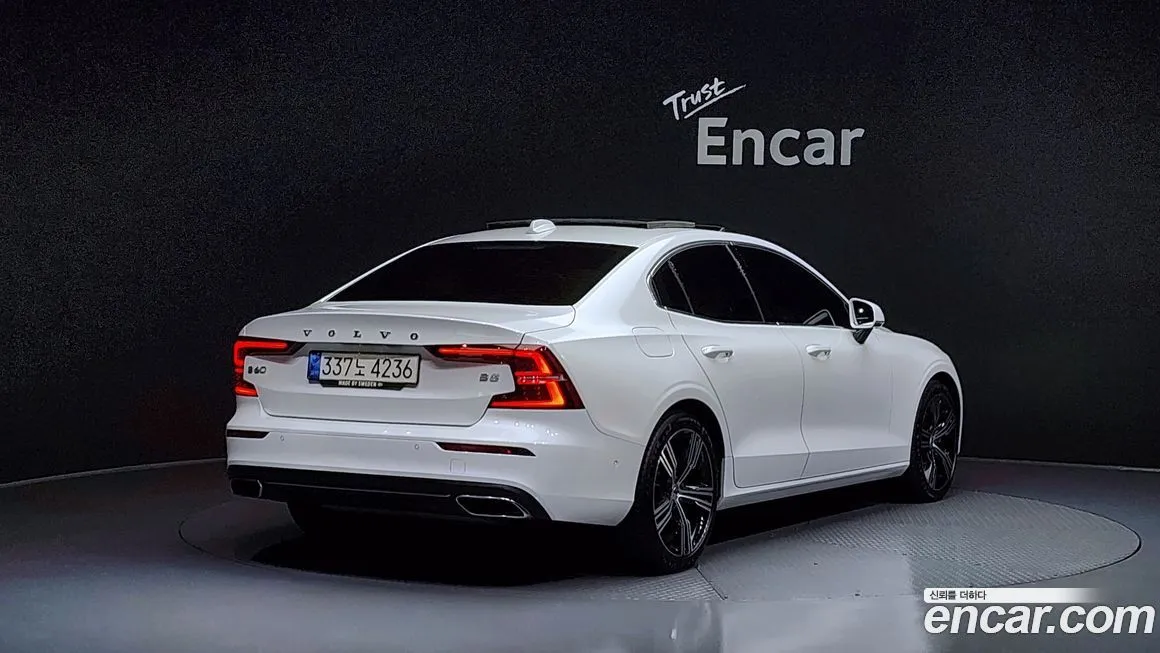 Volvo S60 2021 из KR, фото 2