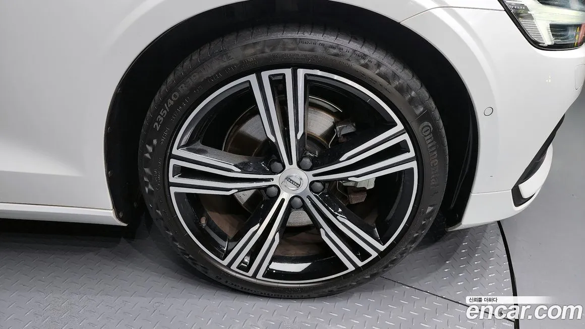 Volvo S60 2021 из KR, фото 5