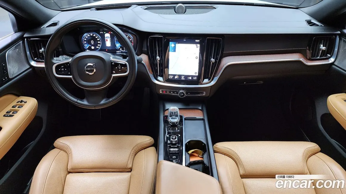 Volvo S60 2021 из KR, фото 7