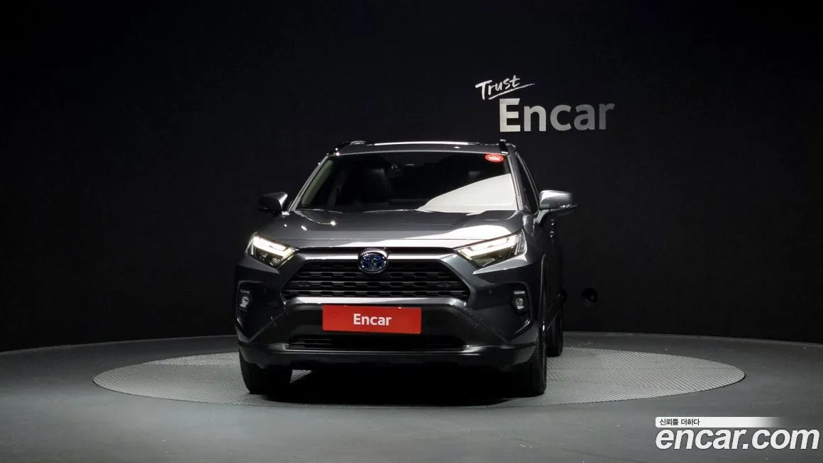 Toyota RAV4 — фото 3