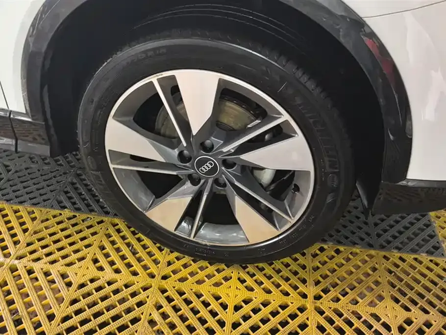 Audi Q2L 2022 из CN, фото 6