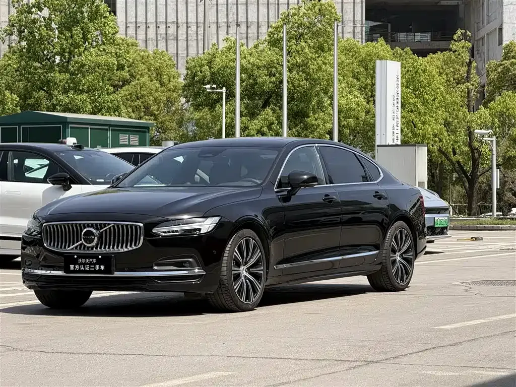 Volvo S90 2023 из CN, фото 1