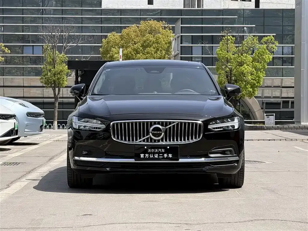 Volvo S90 2023 из CN, фото 2
