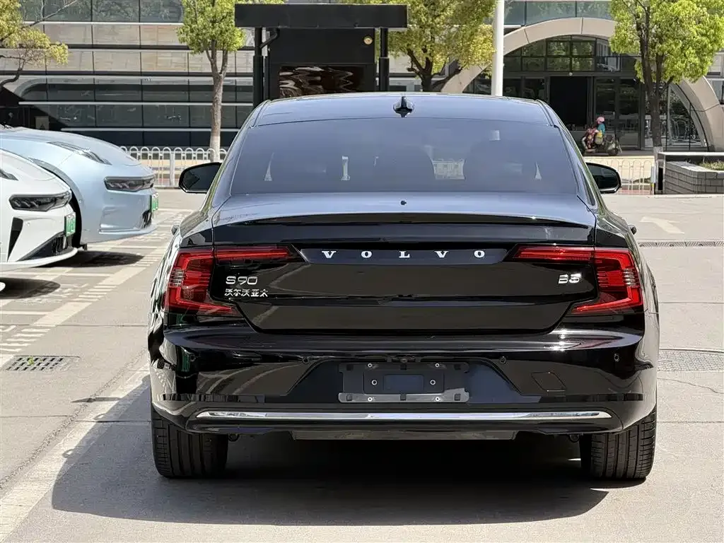 Volvo S90 2023 из CN, фото 6