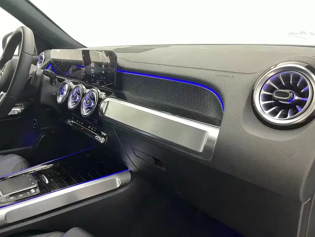 Mercedes-Benz GLB 2023 из CN, фото 8