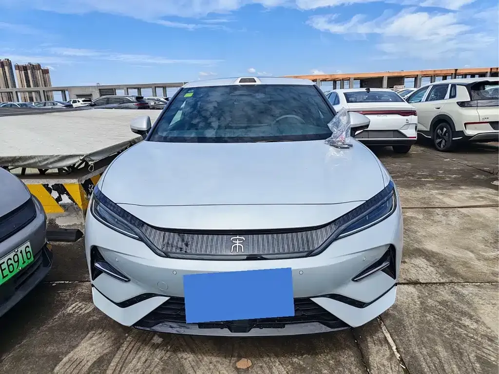 BYD L EV 2025 из CN, фото 1