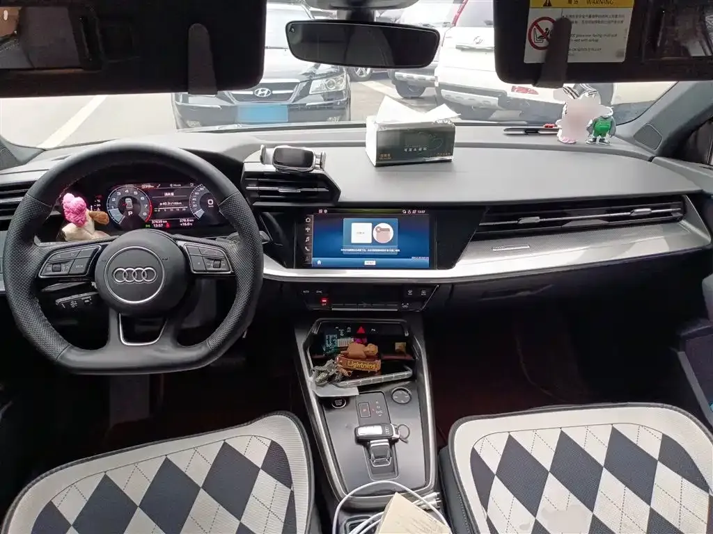 Audi A3 2023 из CN, фото 10