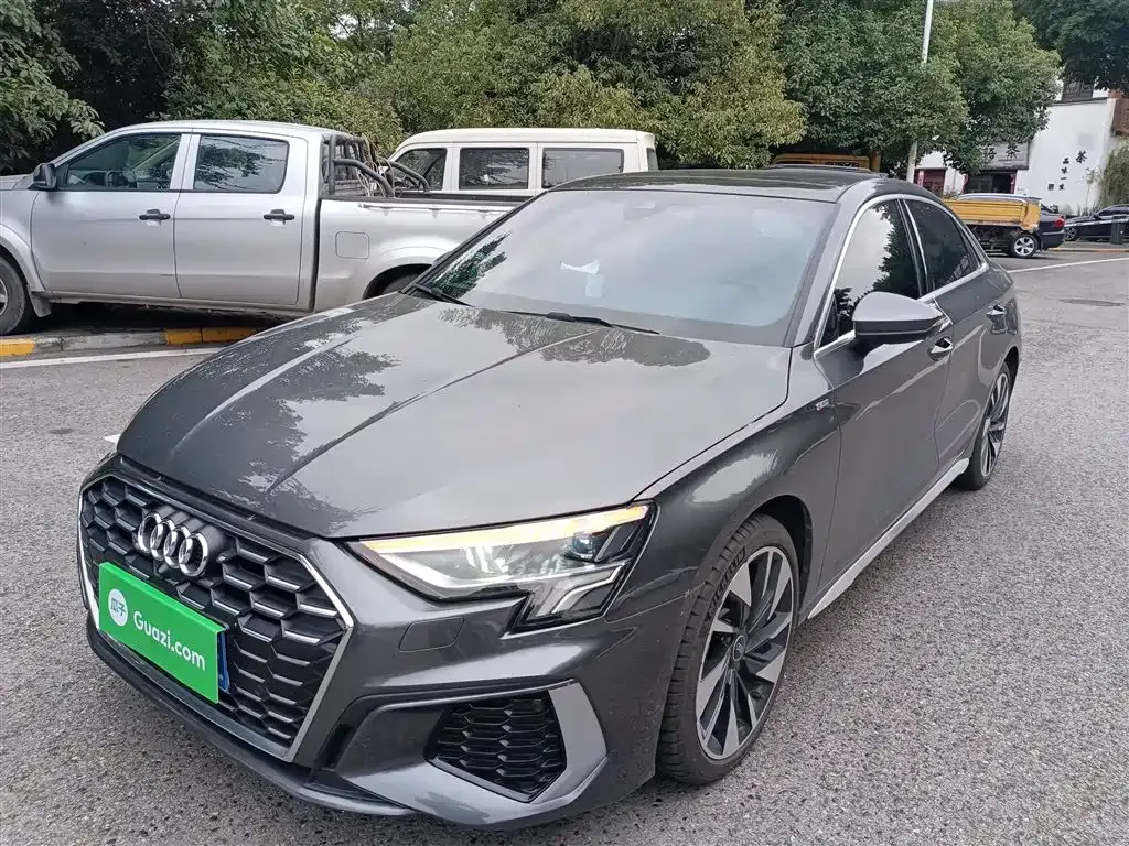 Audi A3 2023 из CN, фото 2
