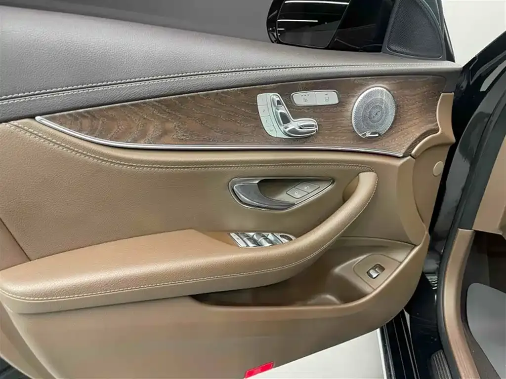 Mercedes-Benz E-Class 2021 из CN, фото 2