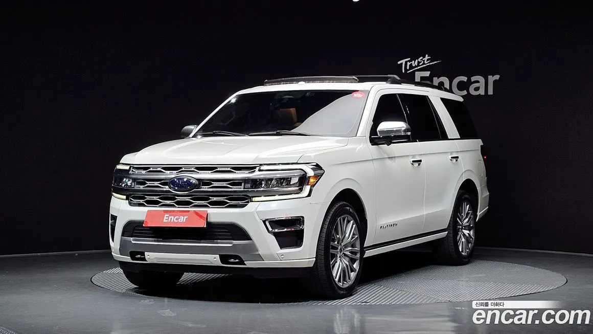 Ford Expedition — фото 1