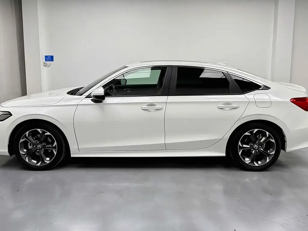 Honda Civic — фото 8