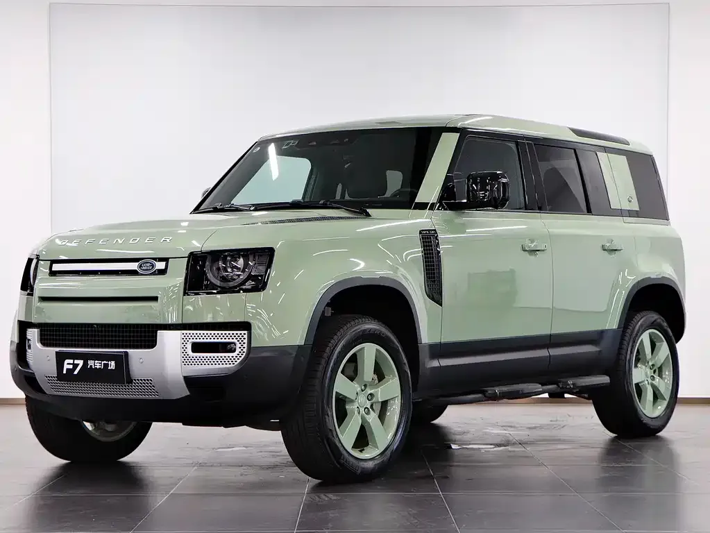 Land Rover Defender — фото 1