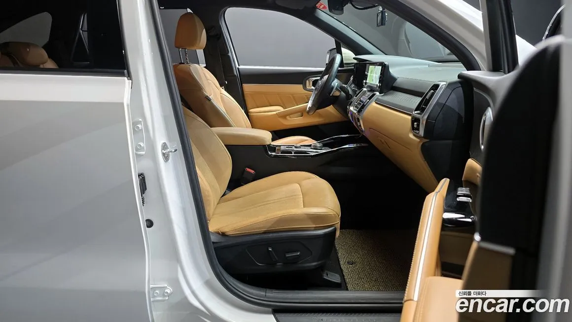 Kia Sorento — фото 10