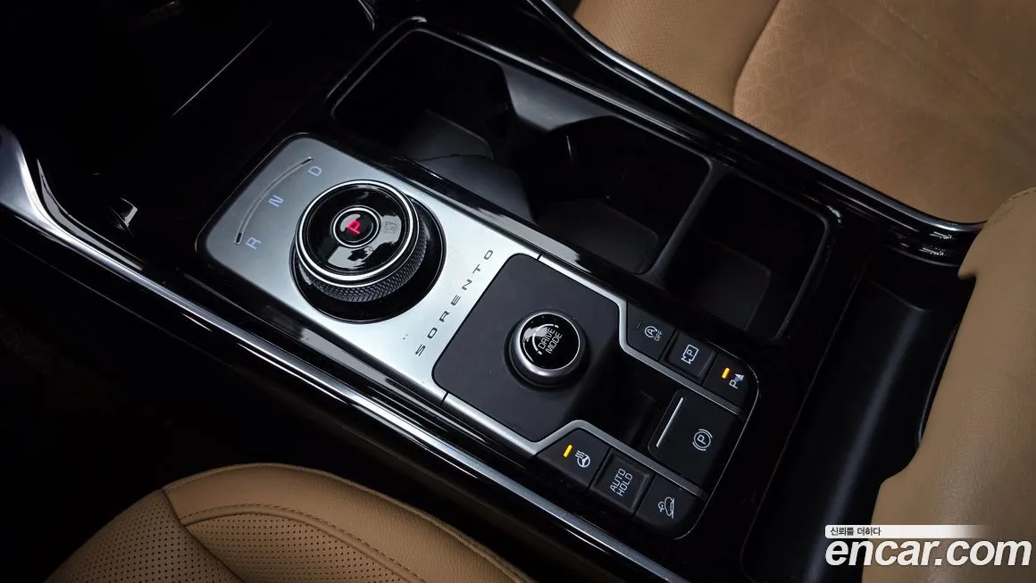 Kia Sorento — фото 9