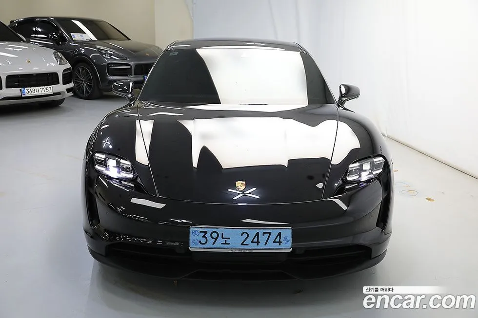 Porsche Taycan 2021 из KR, фото 2