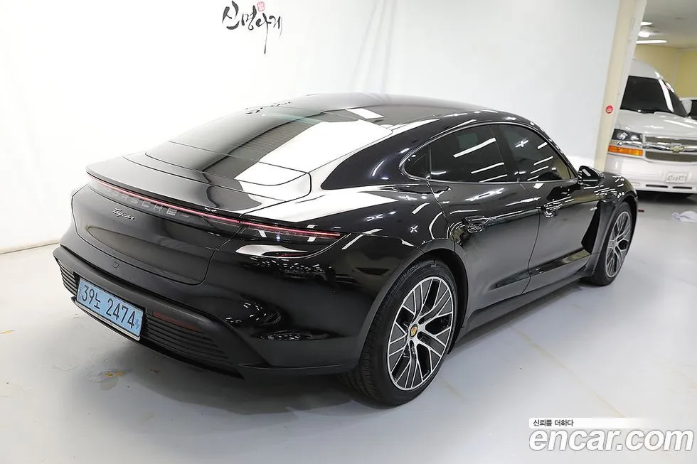 Porsche Taycan 2021 из KR, фото 4