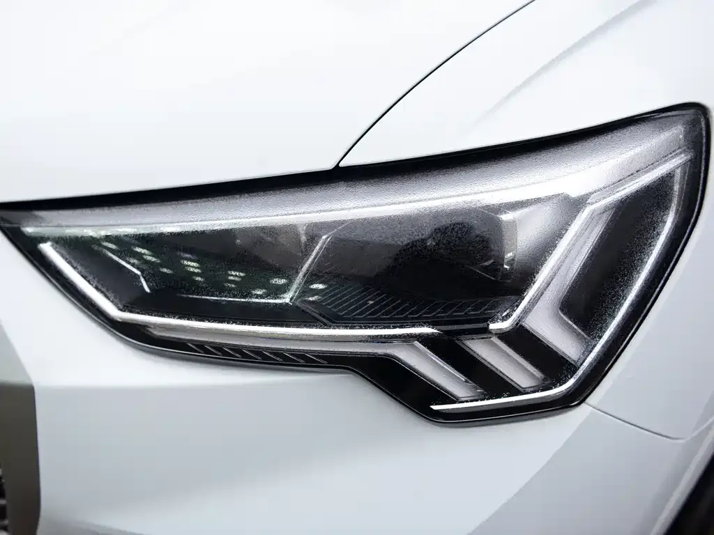 Audi Q3 2024 из CN, фото 6