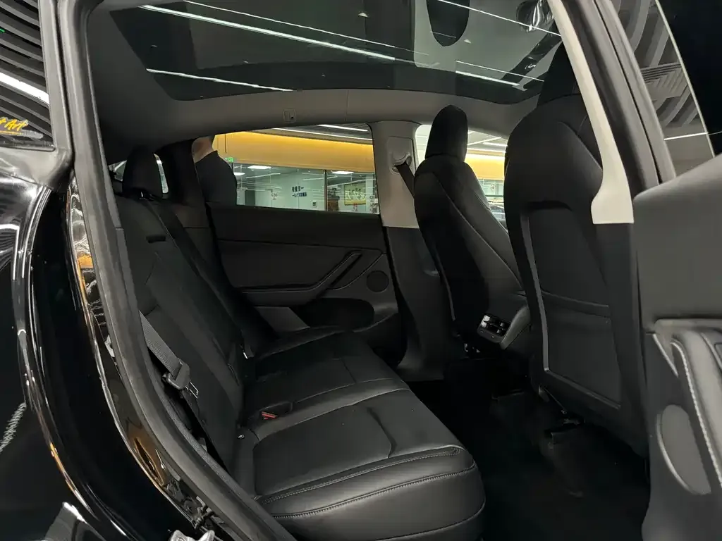 Tesla Model Y 2022 из CN, фото 7