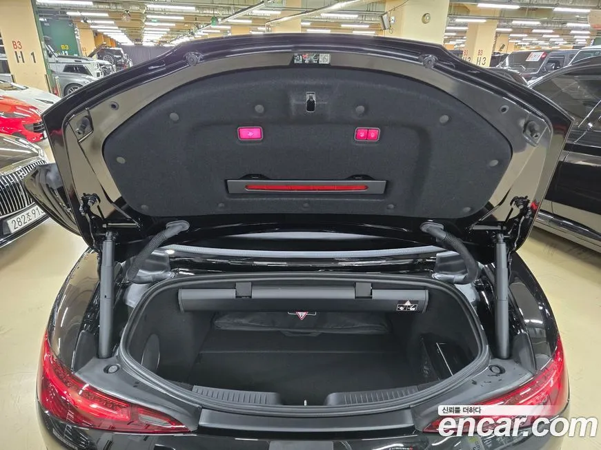 Mercedes-Benz SL-Class 2025 из KR, фото 4
