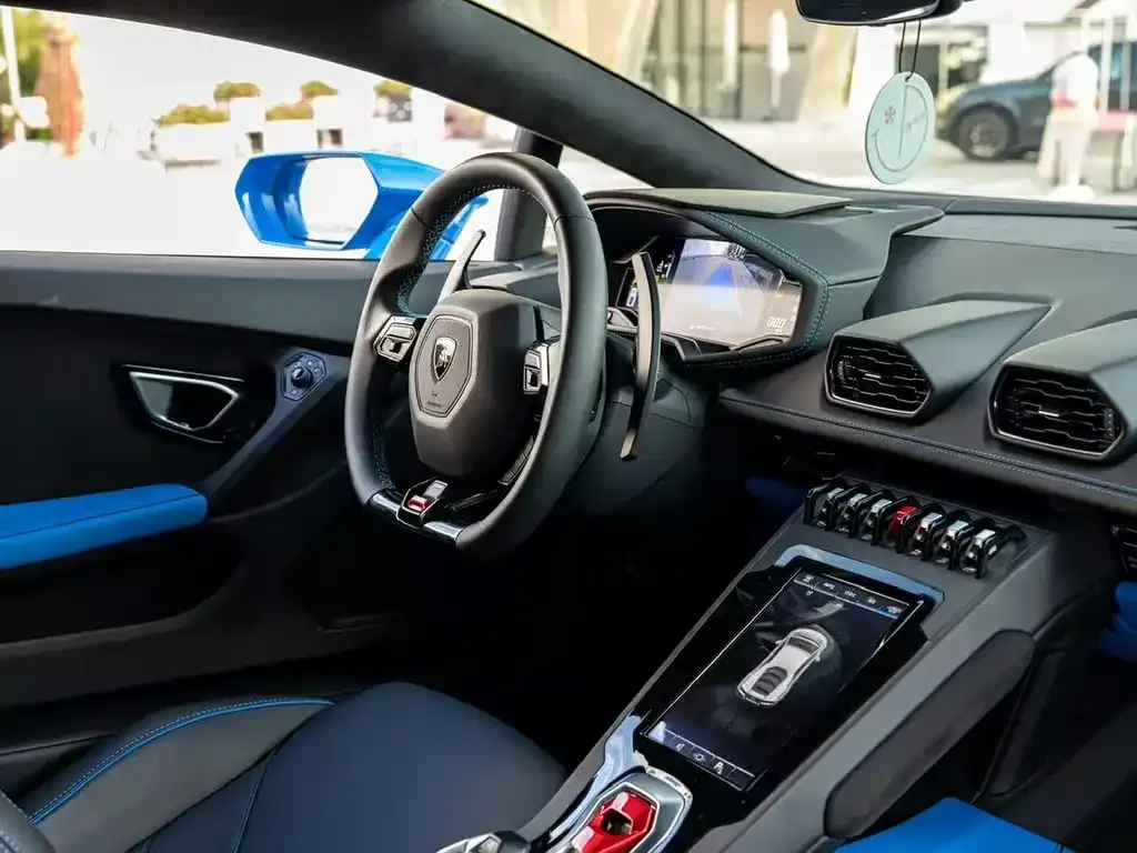 Lamborghini Huracan 2021 из CN, фото 8