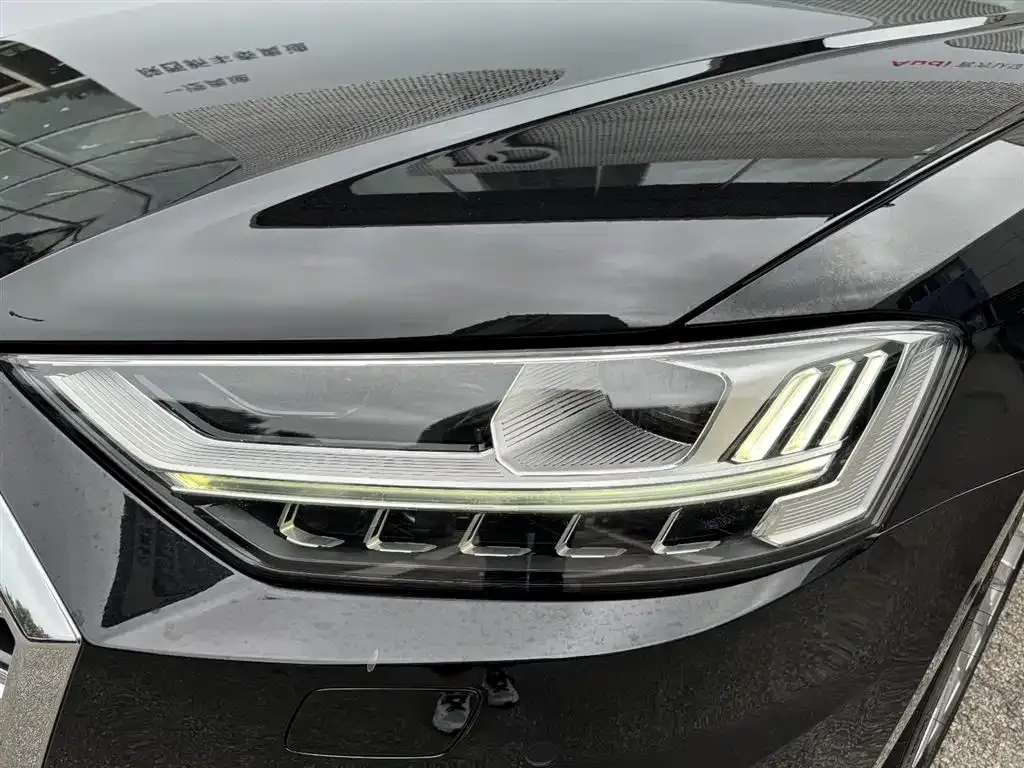 Audi A8 2021 из CN, фото 8