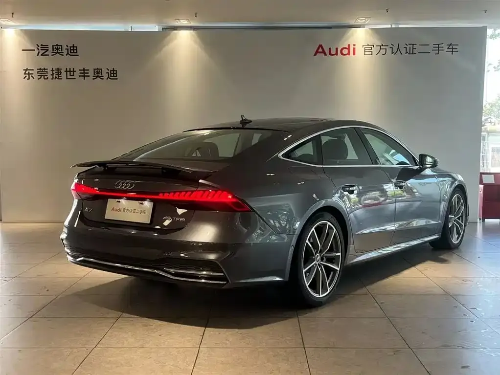 Audi A7 2024 из CN, фото 4
