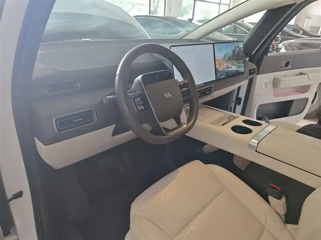 Li Auto MEGA 2024 из CN, фото 10