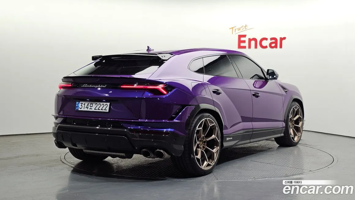 Lamborghini Urus — фото 2