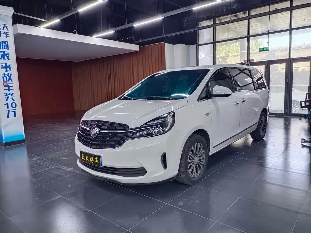 Buick GL8 2021 из CN, фото 1