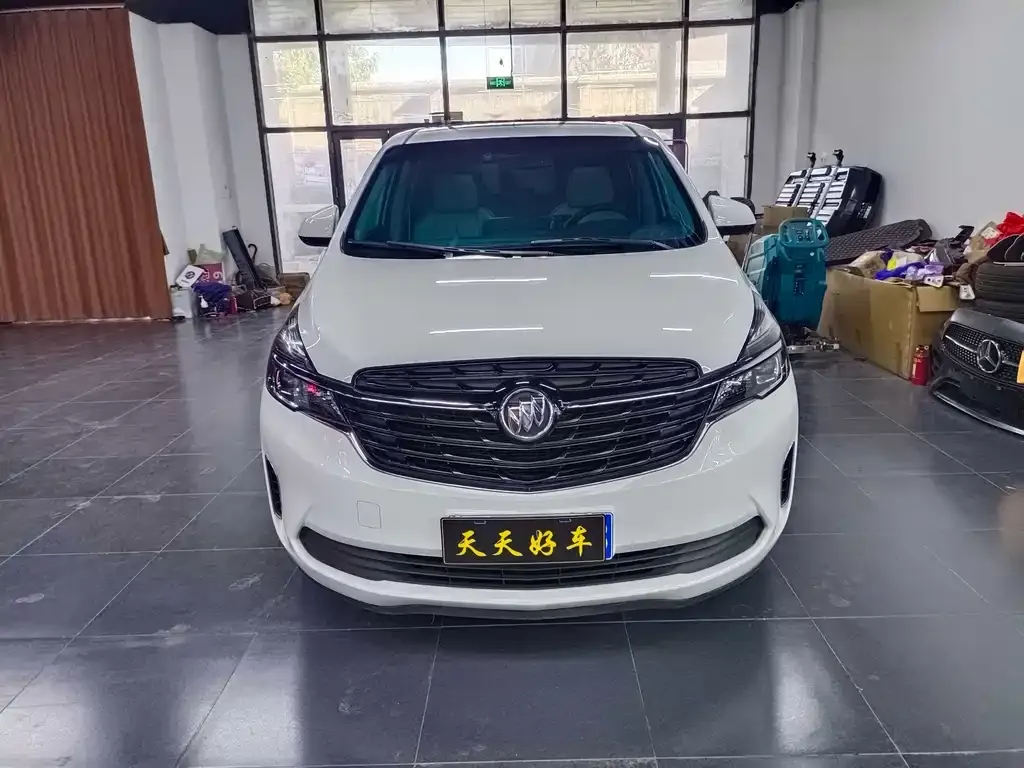 Buick GL8 2021 из CN, фото 2