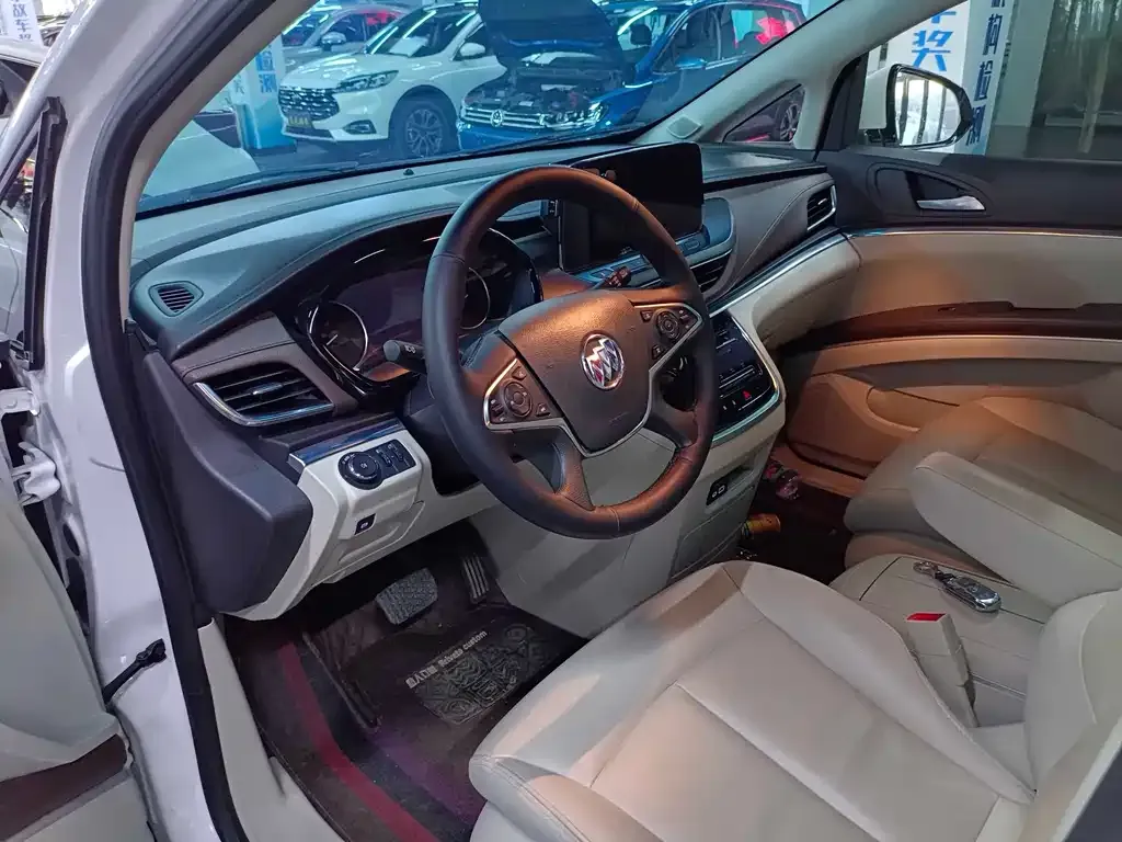 Buick GL8 2021 из CN, фото 4