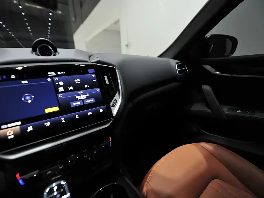 Maserati Ghibli 2021 из CN, фото 9