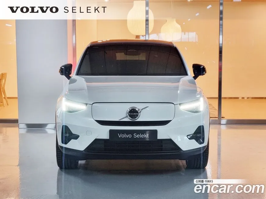 Volvo C40 2024 из KR, фото 3