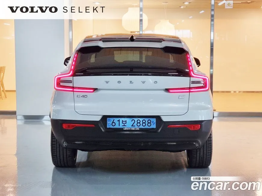 Volvo C40 2024 из KR, фото 4