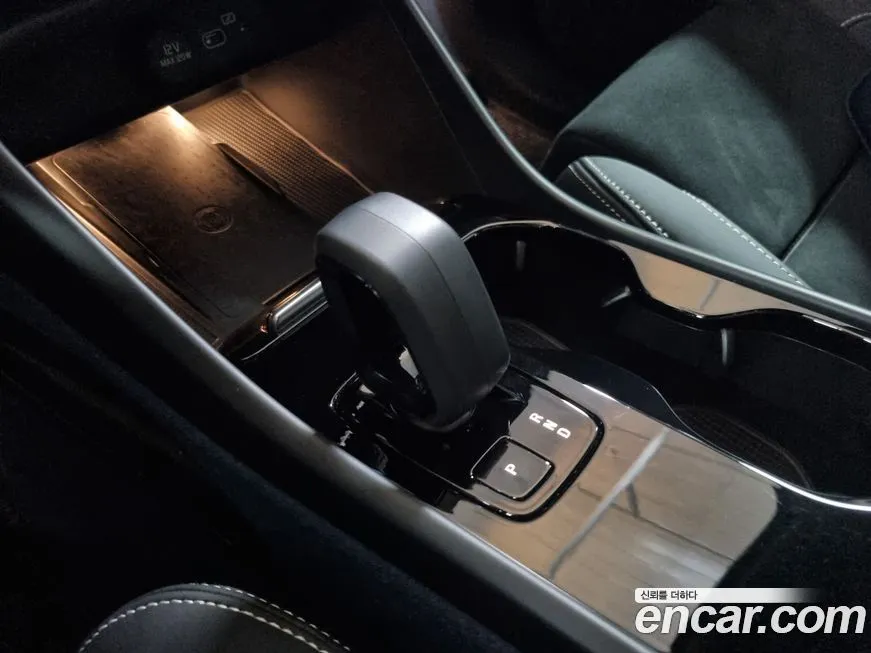 Volvo C40 2024 из KR, фото 9